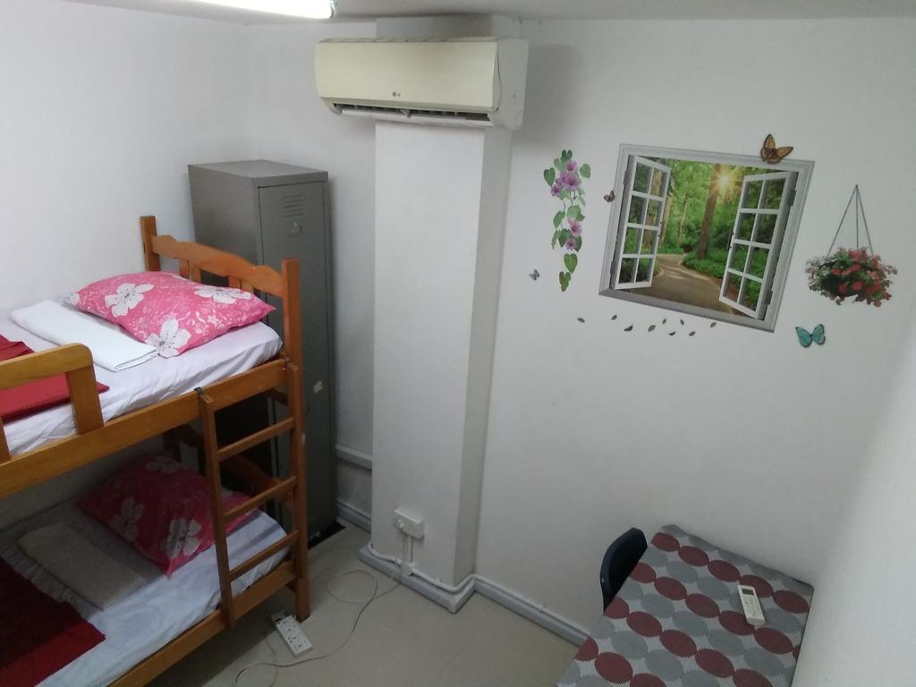 May & May Student Hostel シンガポール エクステリア 写真