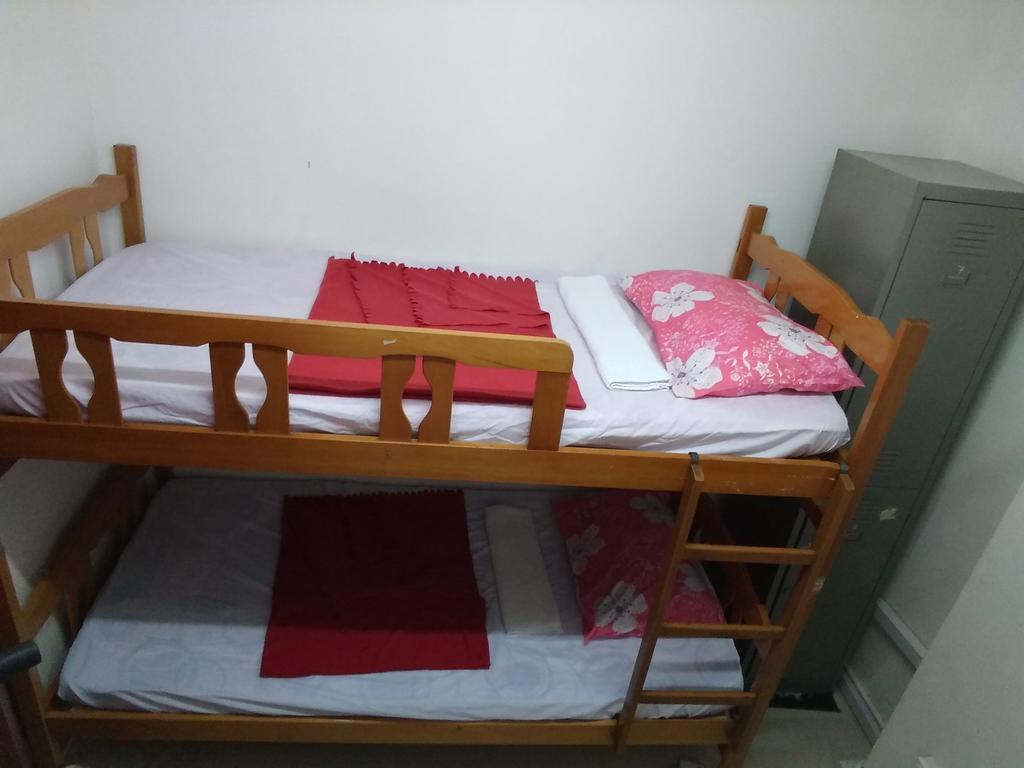May & May Student Hostel シンガポール エクステリア 写真