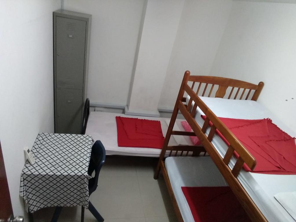 May & May Student Hostel シンガポール エクステリア 写真