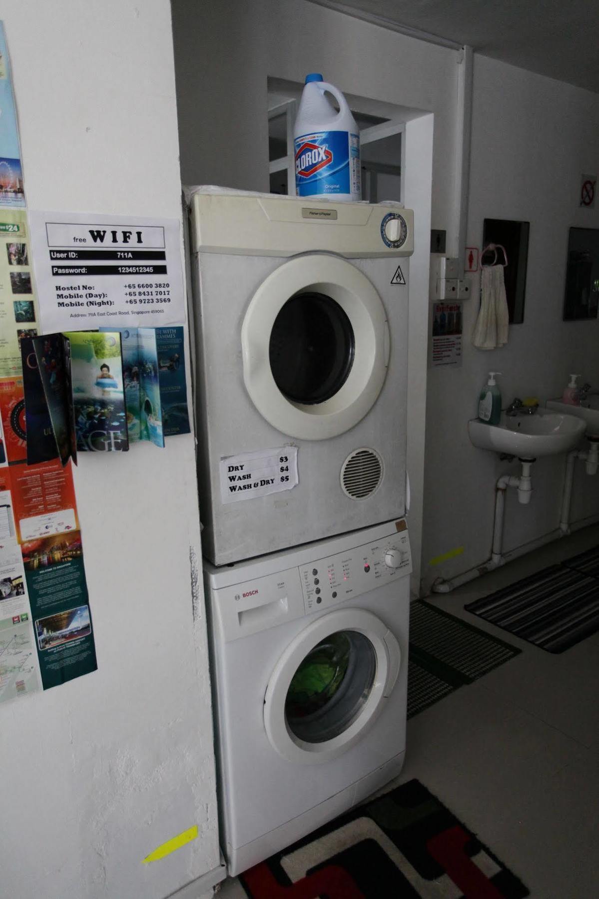 May & May Student Hostel シンガポール エクステリア 写真