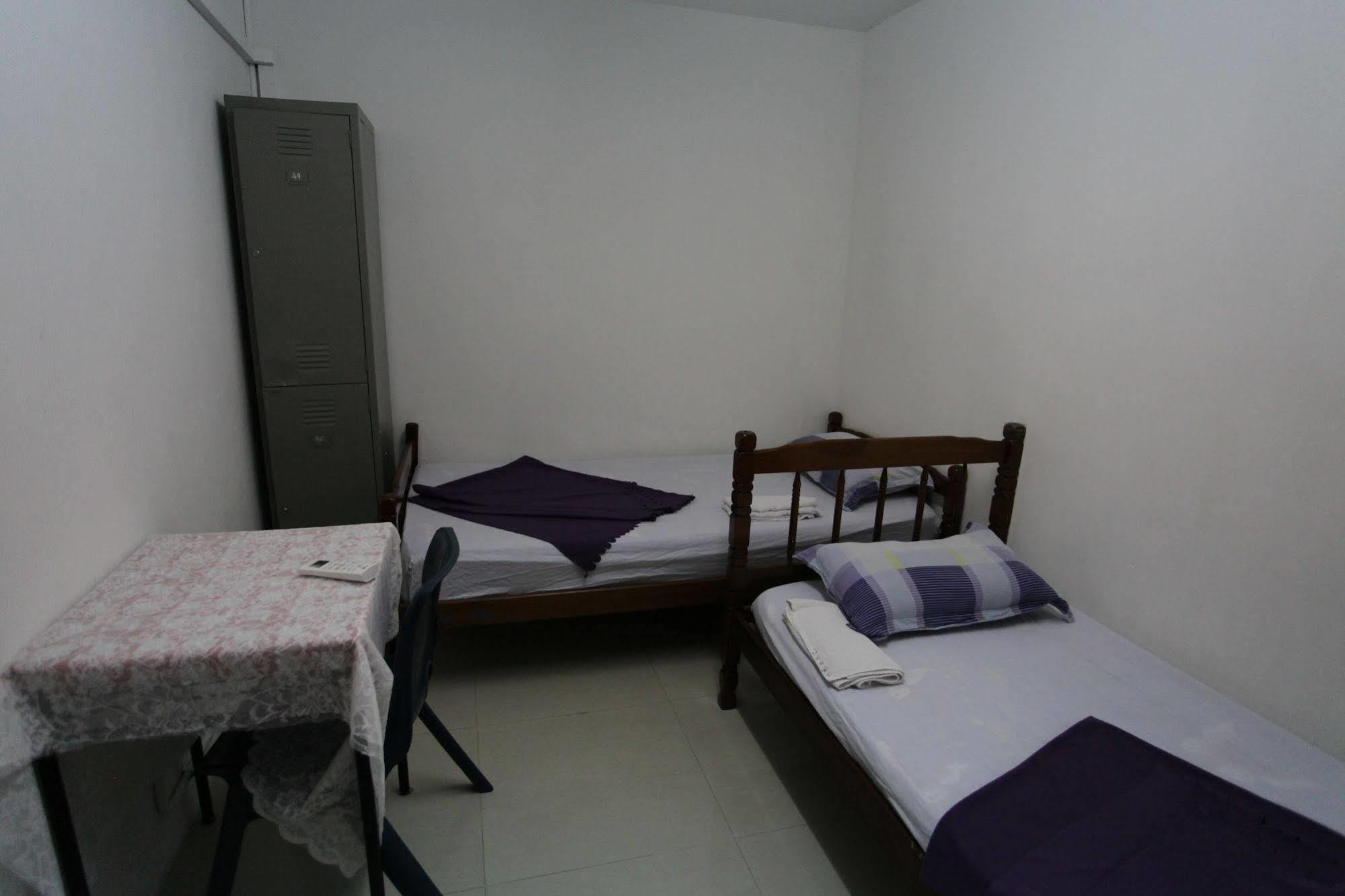 May & May Student Hostel シンガポール エクステリア 写真
